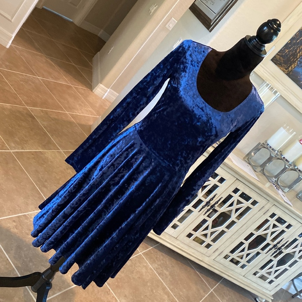 Marc Bouwer back zip crushed velvet dress, blue, size S